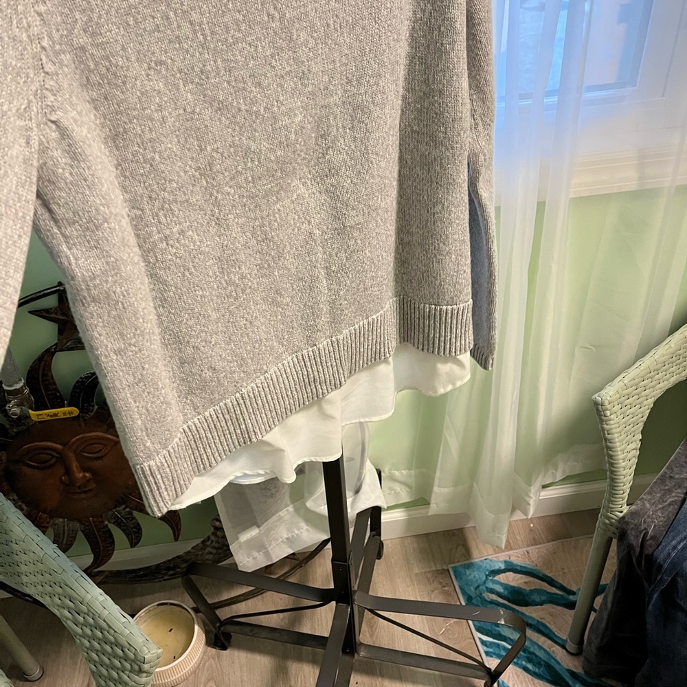 Sweater - Picture 4 of 6